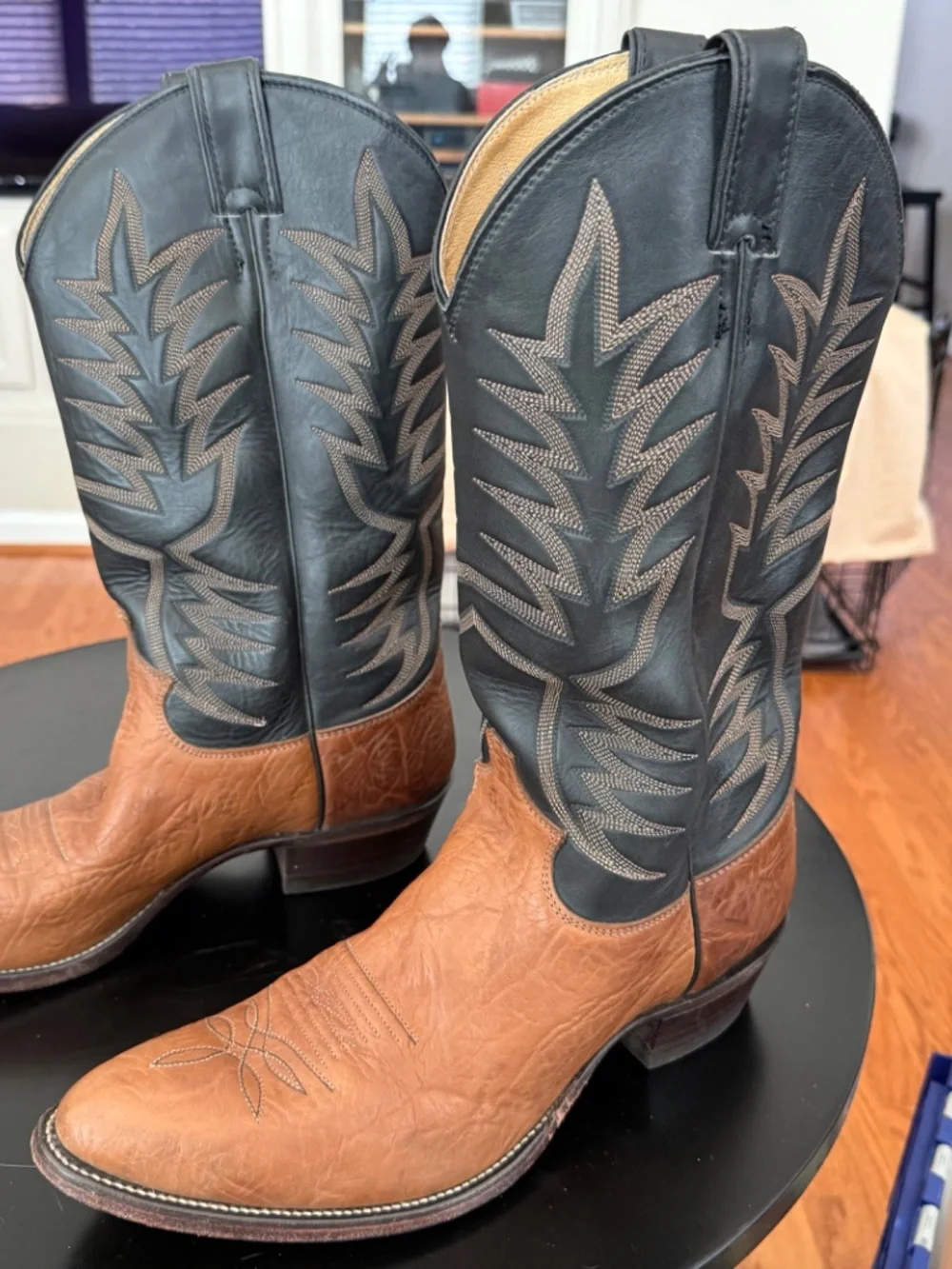 Vintage Justin Men's Dual-Tone Boots